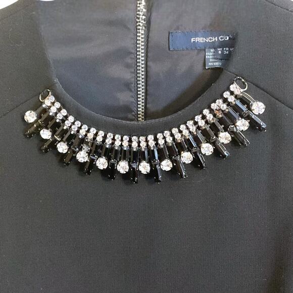 French Connection Women's Dress SZ 2 Black Mini w/ Attach Necklace Formal - Picture 3 of 13